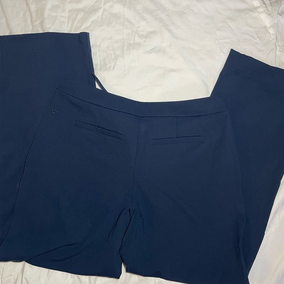 Lululemon Straight-Leg Mid-Rise Pant Luxtreme *Regular Size Large - Picture 4 of 4